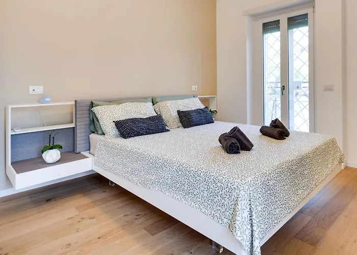 Aurelia Luxury